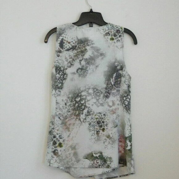 NWT ST. JOHN Silk Celedon Multi Silk Crepe Sleeveless Print Blouse Top 10 - Picture 7 of 7